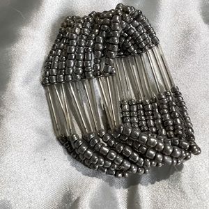 Beaded stretch bracelet